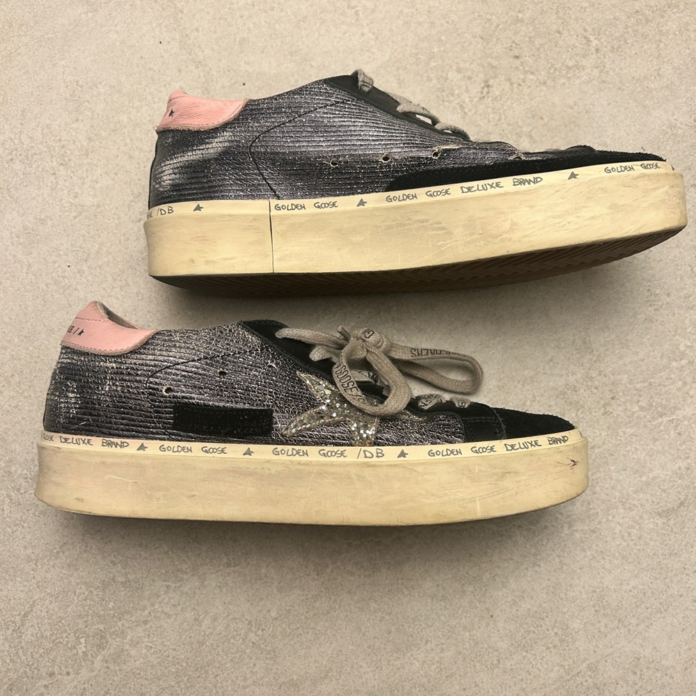 Women's Golden Goose superstar suede an glitter low top Sneakers - Picture 2 of 7
